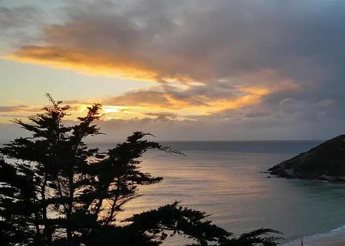 Proche Port Centre Village