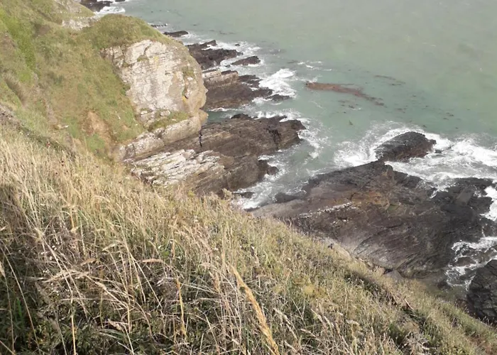 Proche Port Centre Village