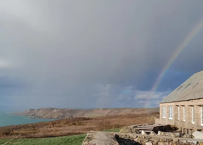 Proche Port Centre Village