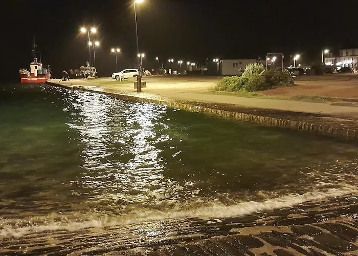 Proche Port Centre Village Дом отдыха